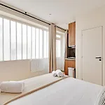 Charming Suite Near Eiffel Tower - L023