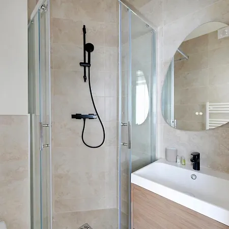 Appartamento Charming Near Eiffel Tower - L023